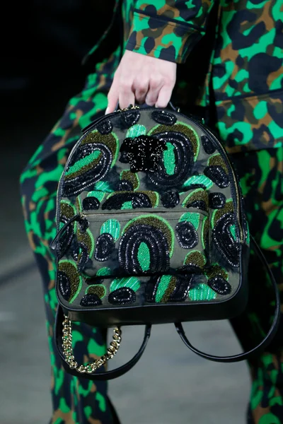 Look 23